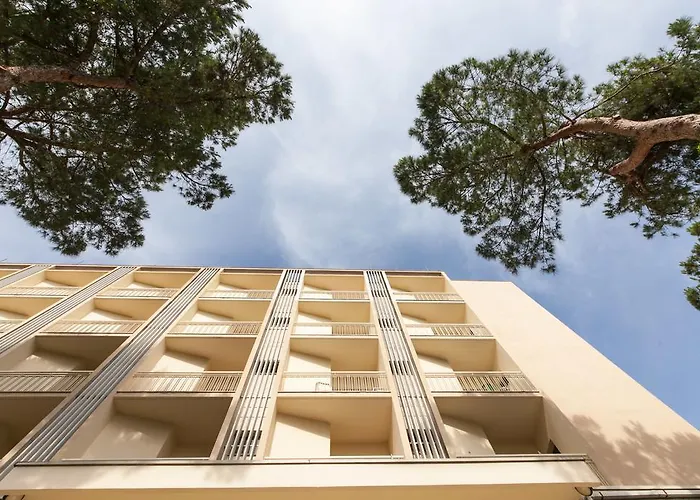 Ambasciatori Terme فندق ميلانو ماريتيما